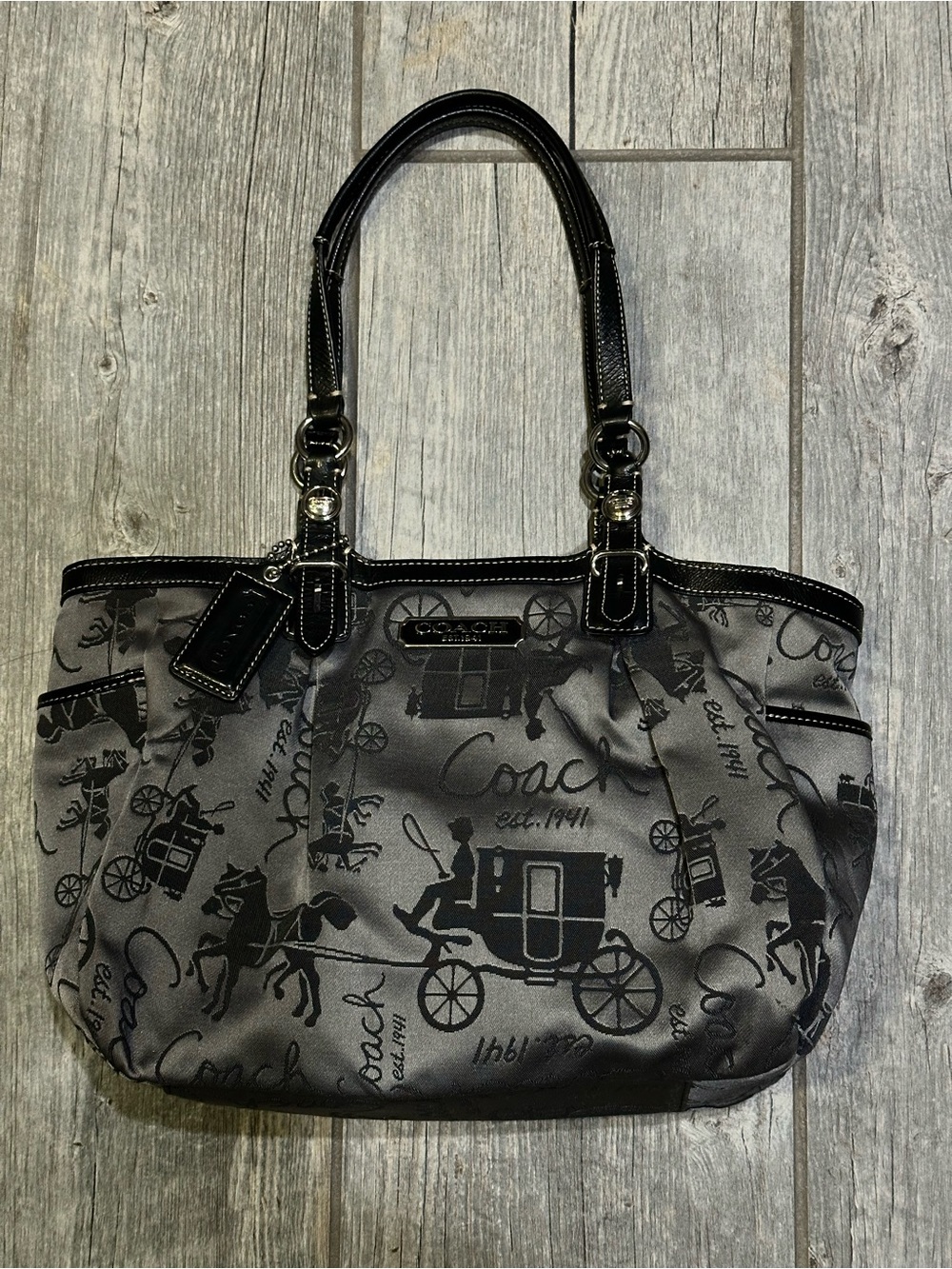 Coach Horse & Carriage East West Gallory Tote (F16563)
